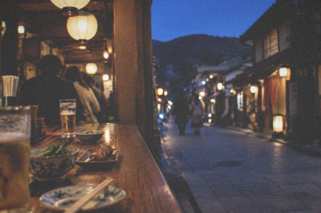 Kyoto: Kawaramachi Local Bar & Izakaya Crawl Tour
